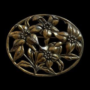 Vintage Little Nemo Art Nouveau Floral Pot Metal Brooch